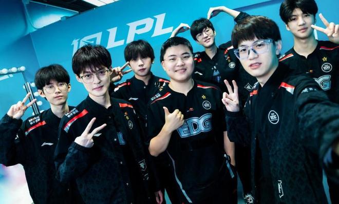 年轻球员提 年轻球员提