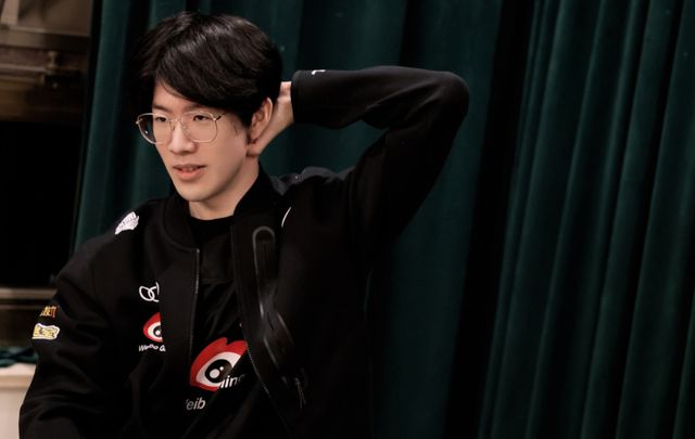 传球果断 传球果断