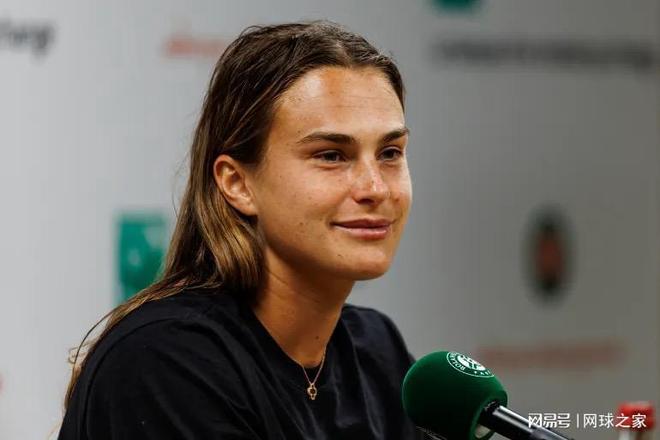 时刻坚决执 时刻坚决执